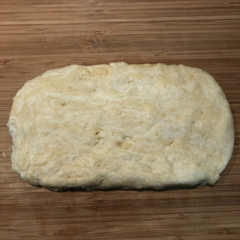 自宅で作れるcooのビスケットの作り方その4。伸ばして重ねて層をつくる の写真